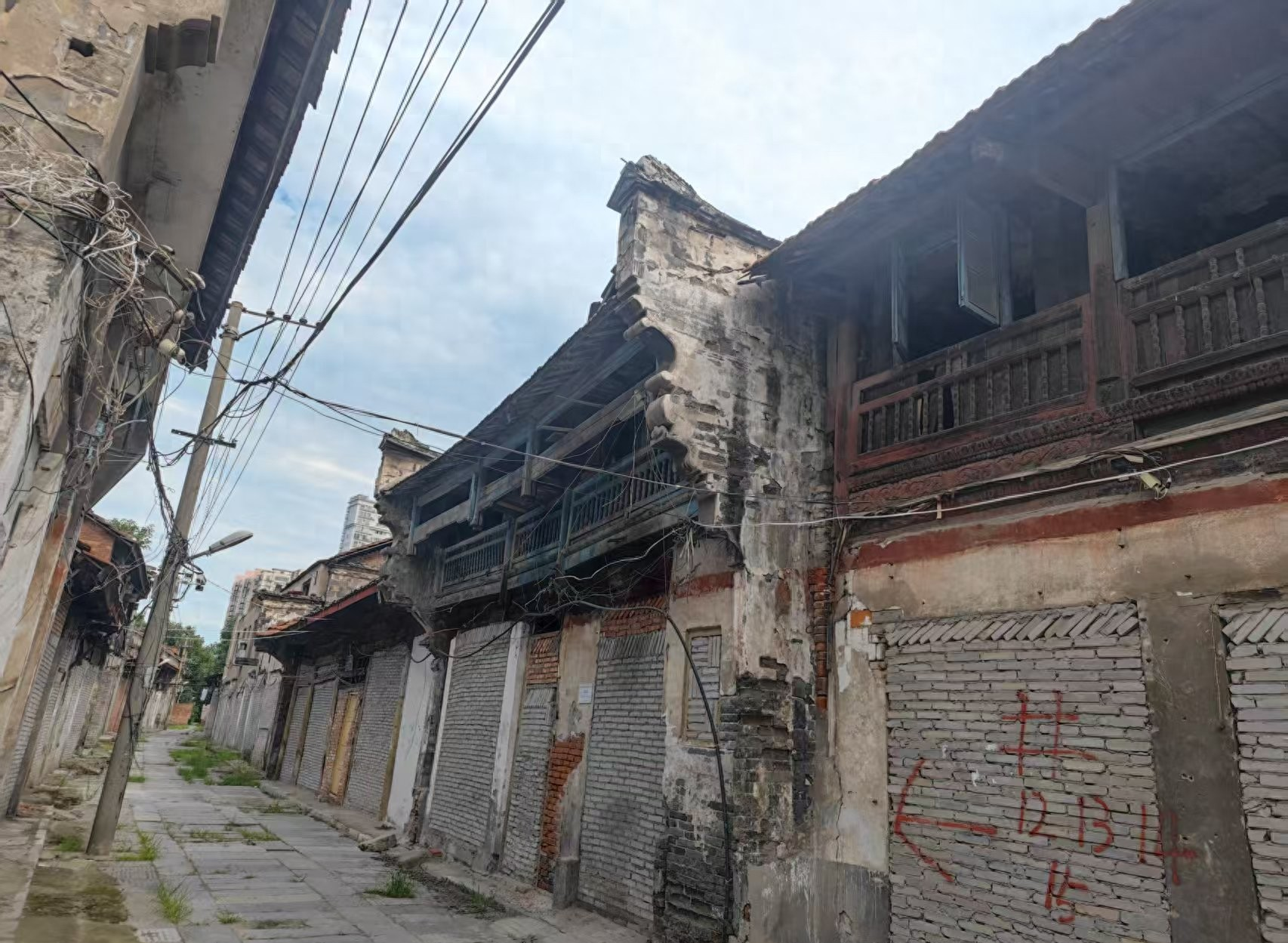 荆州胜利街历史文化街区清末民初墙绘遗存藏着沙市商埠往事