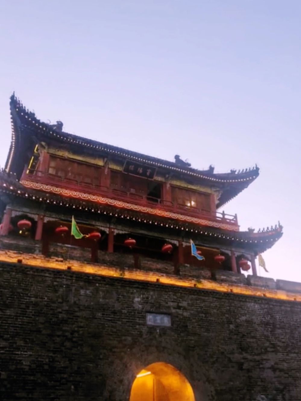 荆州情侣古城夜景线合理分配车程往返更省心