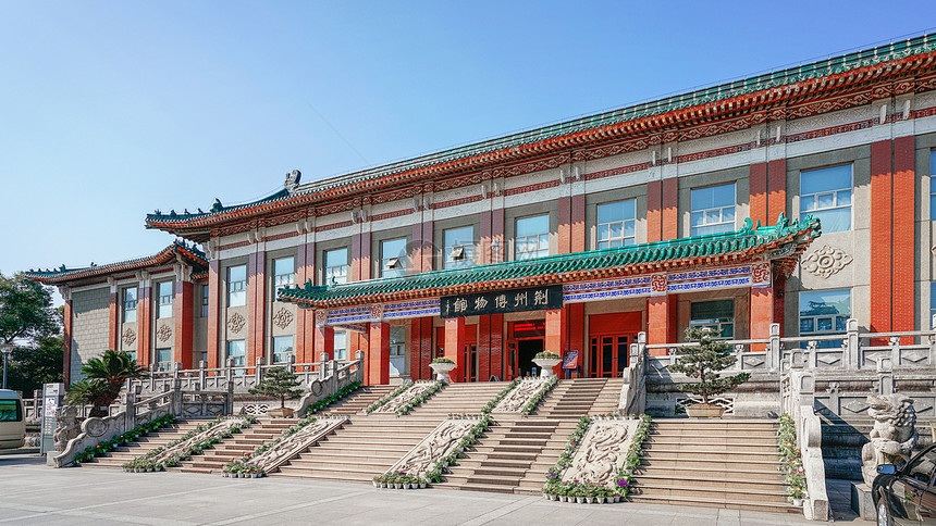 雨天逛荆州博物馆楚文化展厅 把室内展陈安排得松弛有趣