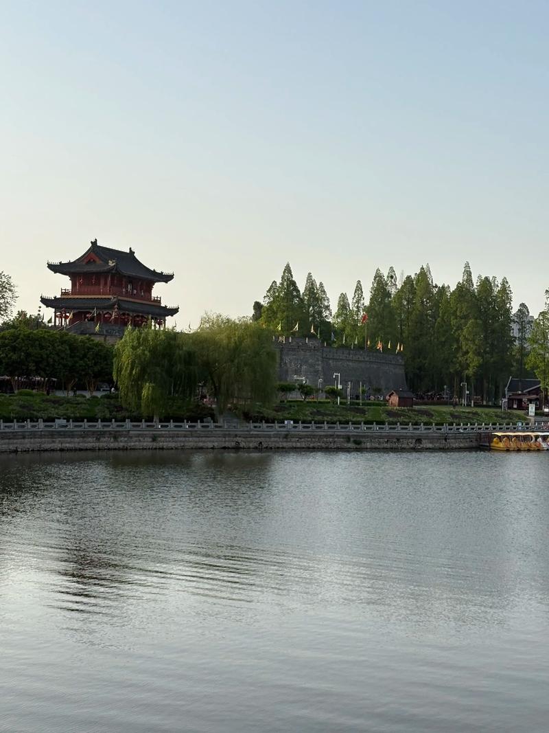 荆州古城夜游和张居正街这样逛更有内容，这次把顺序重新排了一下