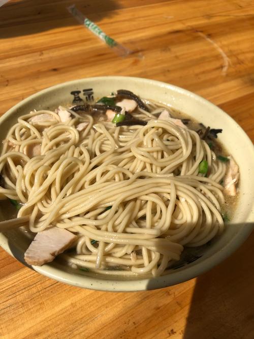 沙市早堂面半日线：从老街到公园的味觉之旅